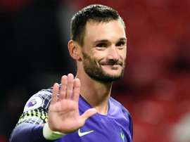 Hugo Lloris de volta a meta do Tottenham. Goal