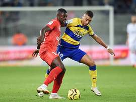 Niort annonce l'arrivée de l'attaquant Ibrahim Sissoko. GOAL