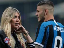 Icardi's agent hints at PSG move.