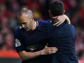 Barca great Iniesta urges club to respect Valverde amid 'ugly' saga. GOAL