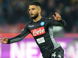 Naples reste en tête de la Serie A et conserve son avance. Goal