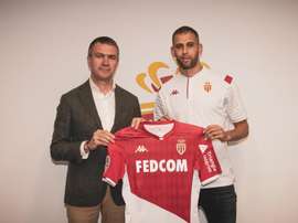 Slimani débarque à Monaco. Goal