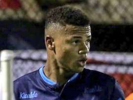 Jadson chega ao Flamengo por empréstimo até 2022.
