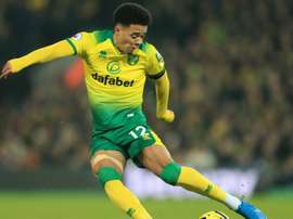 Lewis clinches rare Canaries win