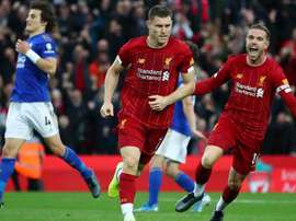 Les Reds s’en sortent bien face à Leicester. Goal