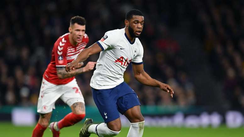 Spurs Youngster Tanganga Has Mourinho S Trust Besoccer