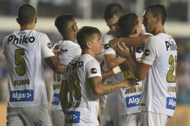 Prováveis onzes de Vasco e Santos. Goal