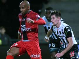 Angers poursuit. Goal