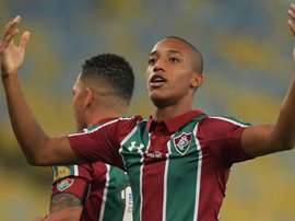 Em estreia como titular do Flu, João Pedro faz história na Sul-Americana