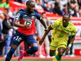Le Barça, le Real et l'Atlético surveillent Jonathan Ikoné. AFP