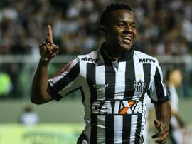 Flamengo quer Cazares, que chegaria para fazer sombra a Diego