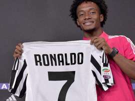 Belle offrande de Cuadrado. GOAL