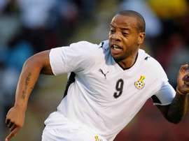 Il calcio piange Junior Agogo: l’ex attaccante muore a soli 40 anni. Goal