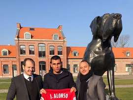 Le défenseur international paraguayen Junior Alonso a signé au LOSC. Goal