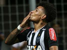 Júnior Urso segue para o Corinthians. Goal