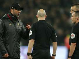 Jurgen Klopp questioned the integrity of referee Kevin Friend. GOAL