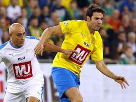Com show de Kaká, lendas do Brasil vencem Israel em jogo festivo. GOAL