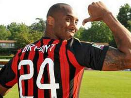 Entenda por que Kobe Bryant torcia para o Milan. Goal