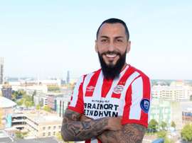 Au placard au PSV, Mitroglou reviendra bien à l’OM cet été. GOAL
