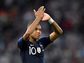 Mbappé diz que vai torcer pelo Lyon contra o Barça. Goal