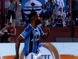 José Gómez ficou bastante afetado com o erro cometido ante o Grêmio. Goal