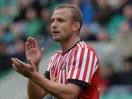 Lee Cattermole has moved to the Eredivisie from Sunderland. GOAL