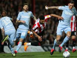 Leeds salvage draw despite another Casilla error