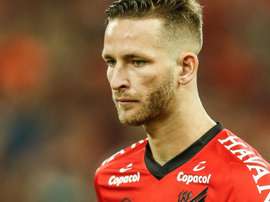 Fla fecha com Léo Pereira, do Athletico