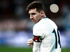 Imprensa argentina avaliou Messi como “melhor em campo” na derrota