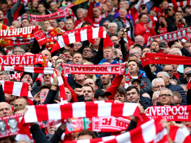 Quand deux supporters de Liverpool se trompent de ville en Belgique. Goal