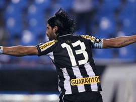 Cavadinhas à la Loco Abreu. EFE