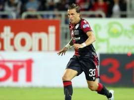 Roma-Cagliari, Pellegrini provoca gli ex compagni: Kolarov furioso. Goal