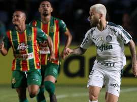 Apesar de vitória, Lucas Lima e reservas do Palmeiras não aproveitam oportunidade.