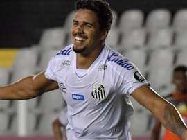 Santos quer negociar Lucas Veríssimo. EFE