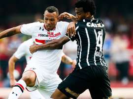 Luís Fabiano contra o Corinthians