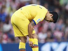 Barca confirm Suarez calf injury. GOAL