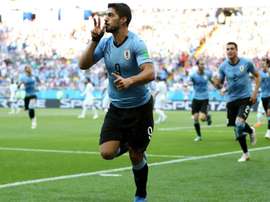 Luis Suarez délivre l'Uruguay. Goal