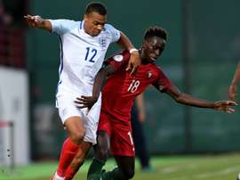 Les jeunes Anglais marquent l'histoire du football de leur pays. Goal