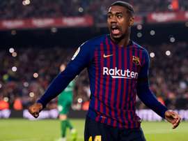 Malcom segue insistindo em seguir no Barcelona, apesar do interesse do futebol chinês