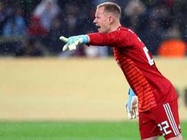 Ter Stegen não quer abaixar a cabeça para Neuer na guerra pelo gol da Alemanha