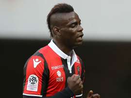 Balotelli brilhou, em noite europeia do Nice. Goal