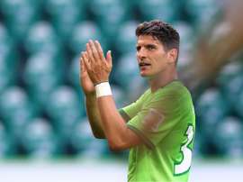 Mario Gomez sous le maillot de Wolfsburg en Bundesliga. Goal