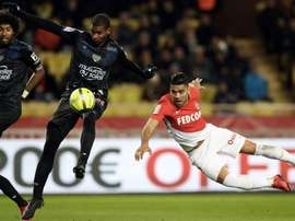 Marlon compare Nice à Barcelone. Goal
