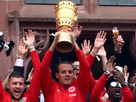 Wanderers sign 'God of Football'