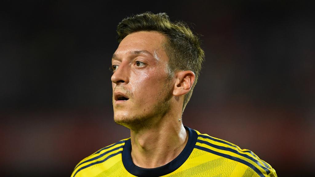Murphy mocks Arsenal: 'They will need a telescope to see Liverpool'