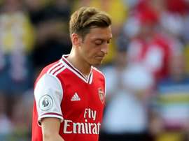Emery rests Ozil for Eintracht Frankfurt despite lack of Premier League action. GOAL