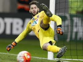 Mouez Hassen in action with Nice. Goal