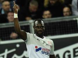 Moussa Konaté vient en aide au Sénégal. GOAL