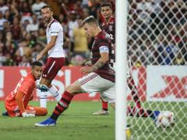 Fluminense vence: Nenê faz golaço e discute com torcedor do Flamengo