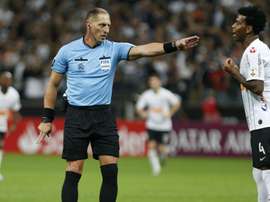 Corinthians felt Guarani's goal came from a non-existent free-kick call by Nestor Pitana. GOAL